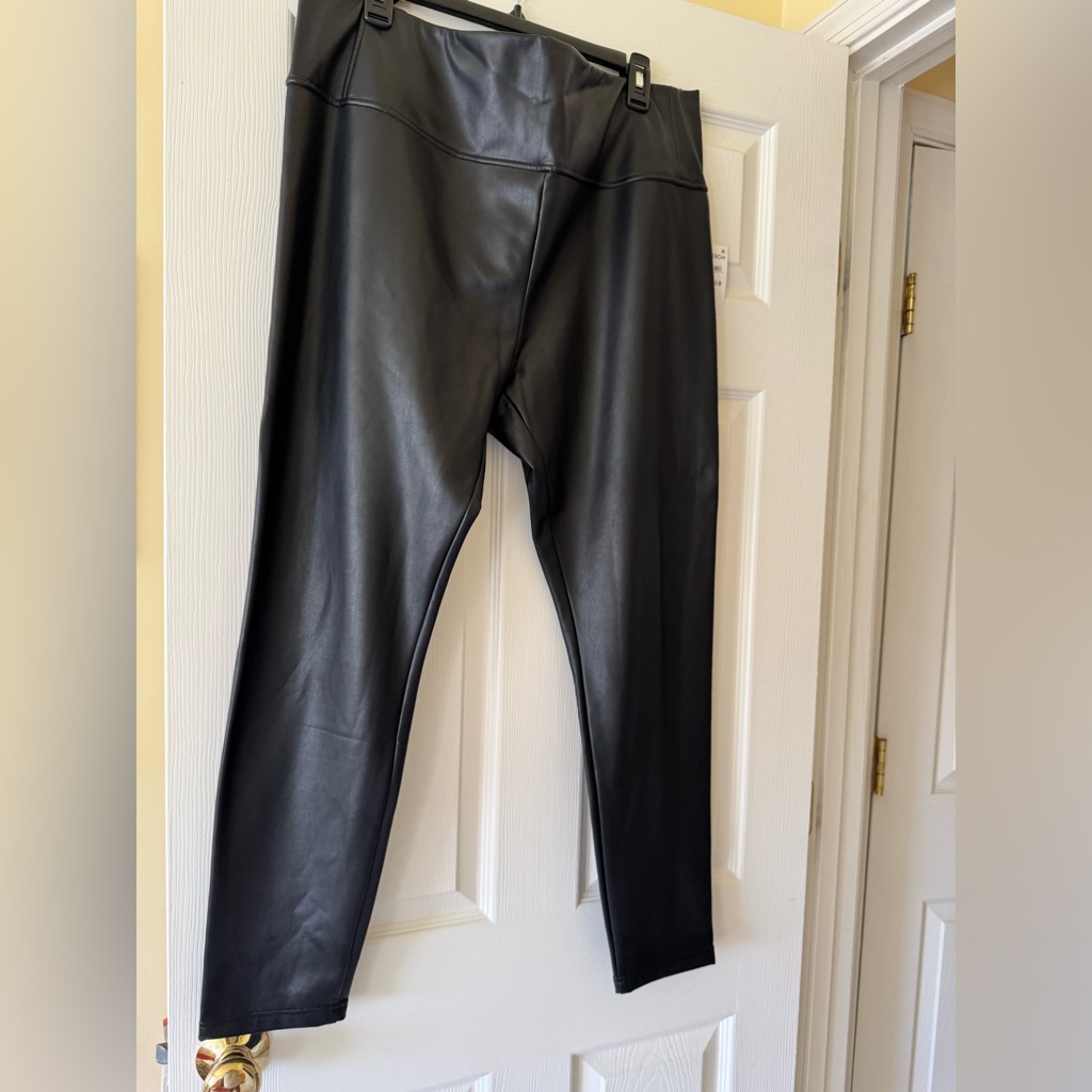 Nordstrom Black Faux Leather Leggings